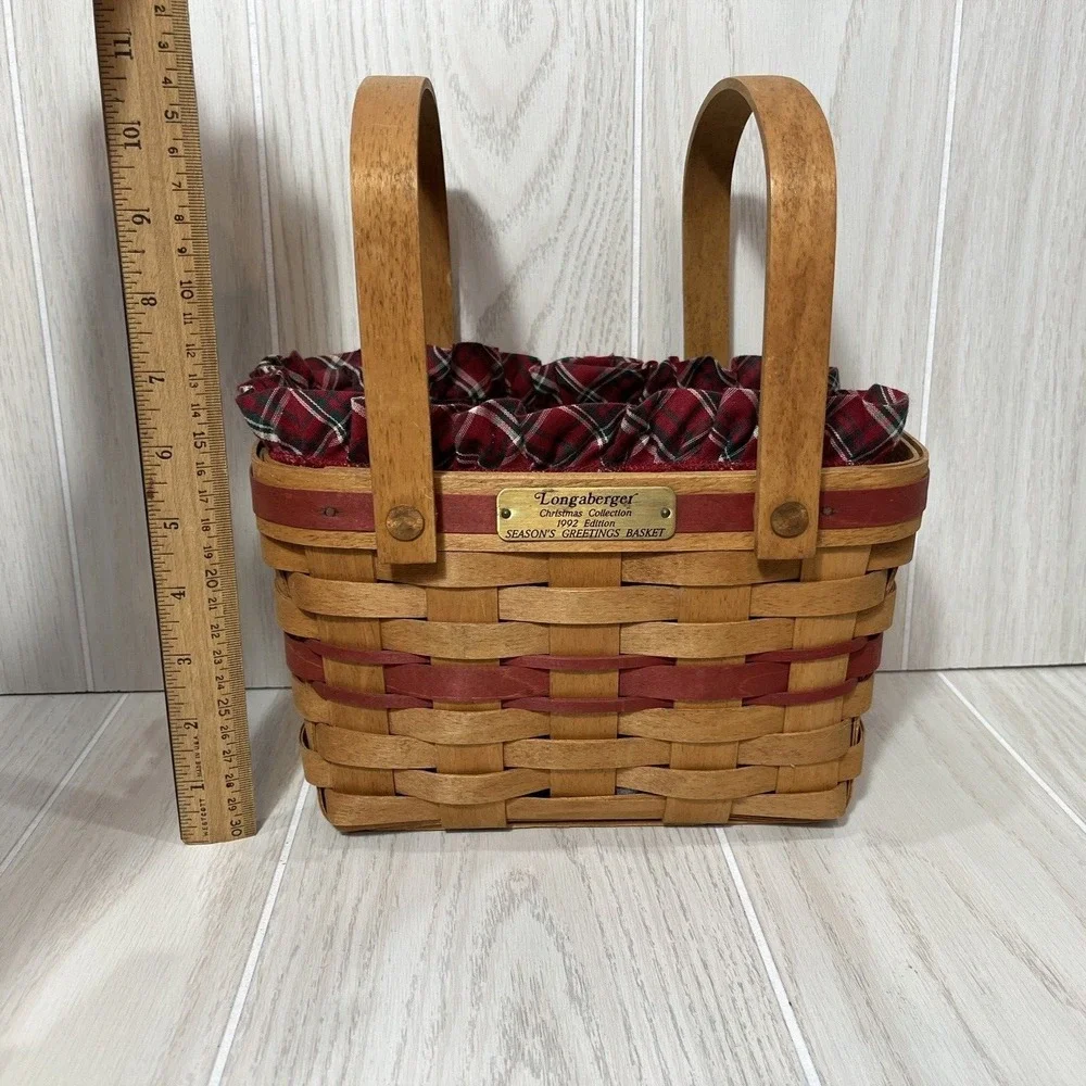 Longaberger Season's Greetings Christmas Basket red weave plaid Liner plastic